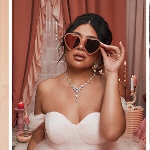 Sol Kyst Pink Heart Barbie Sunglasses